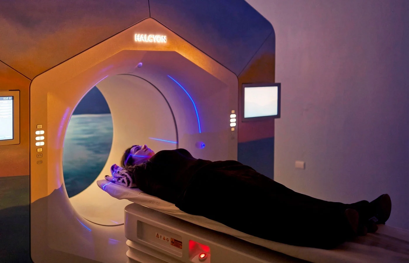 Radiocirugía estereotáctica sin cirugía abierta en el Centro Internacional de Cáncer